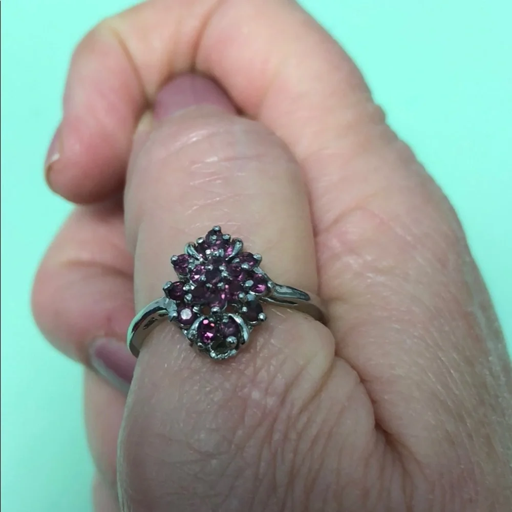 Ring - Picture 2 of 3